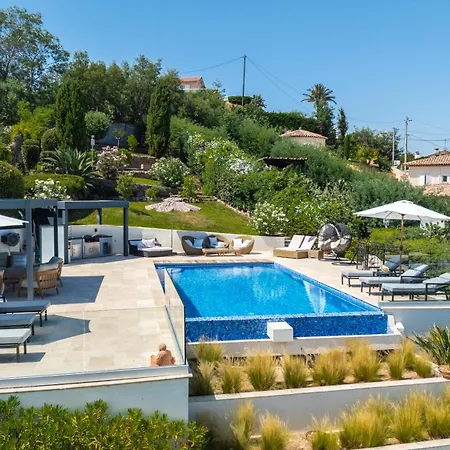 Villa Riviera *
